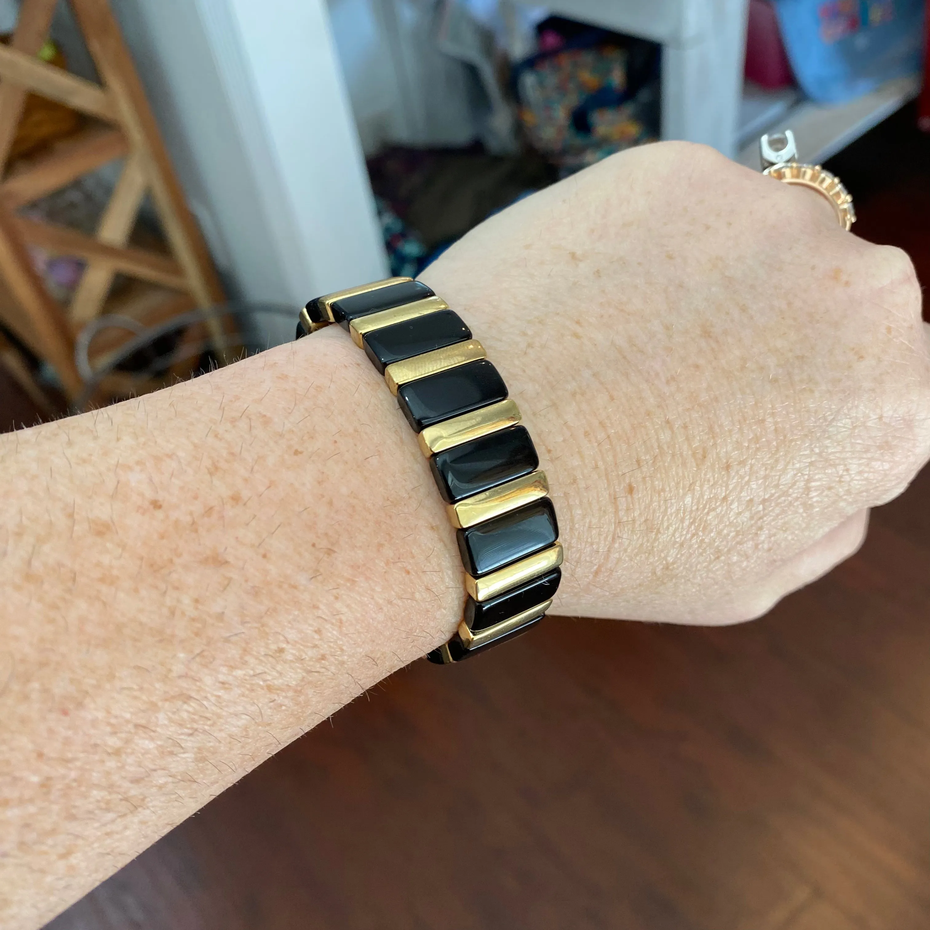 rectangular zinc bracelet in black & gold