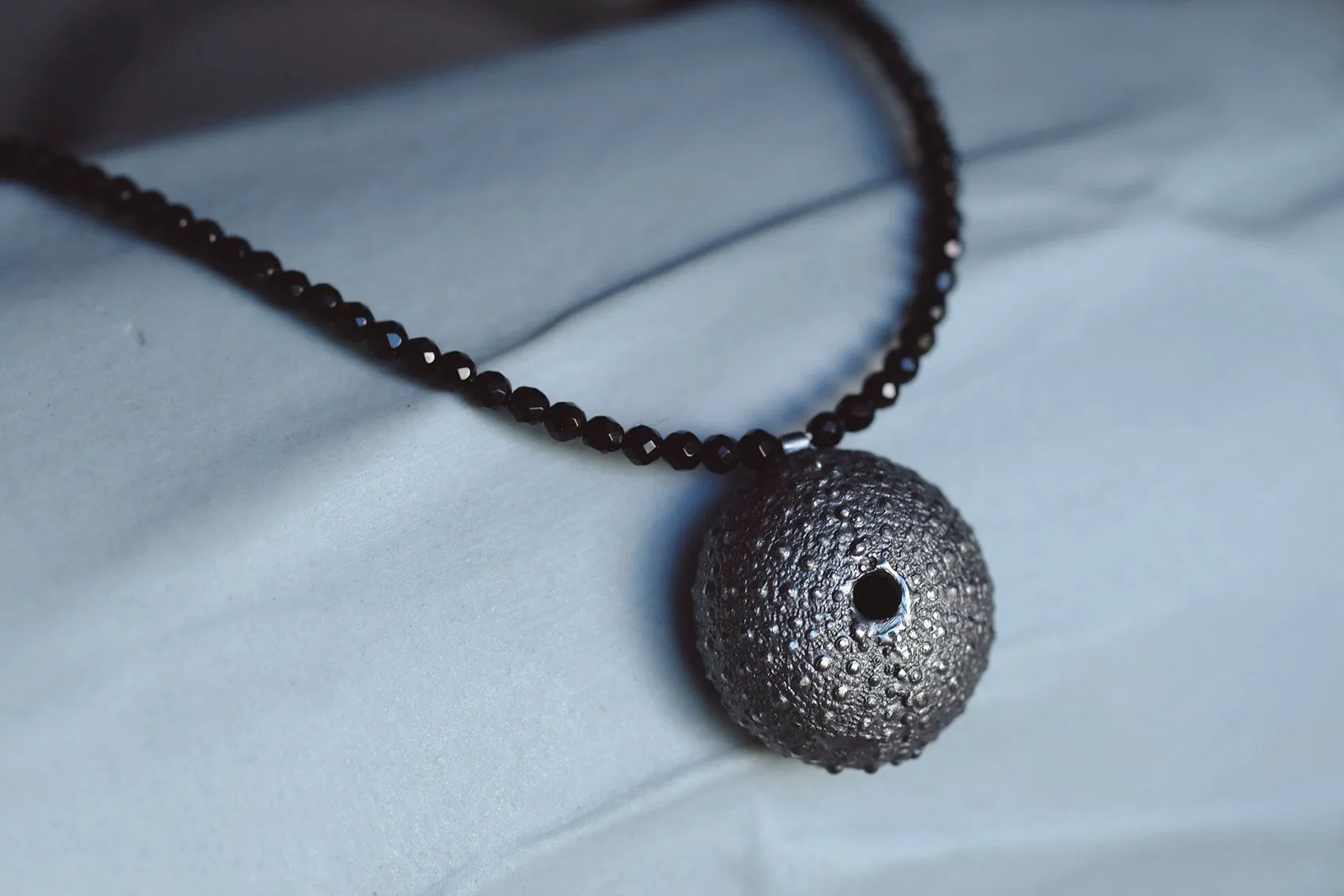 Seashell Silver Necklace with Onyx Stones