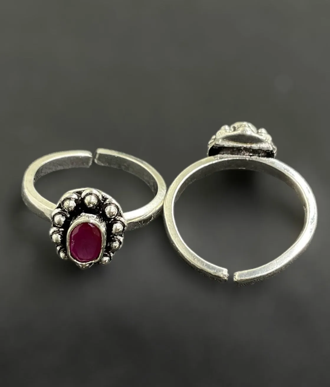 The Varsha Silver Gemstone Toe-Rings