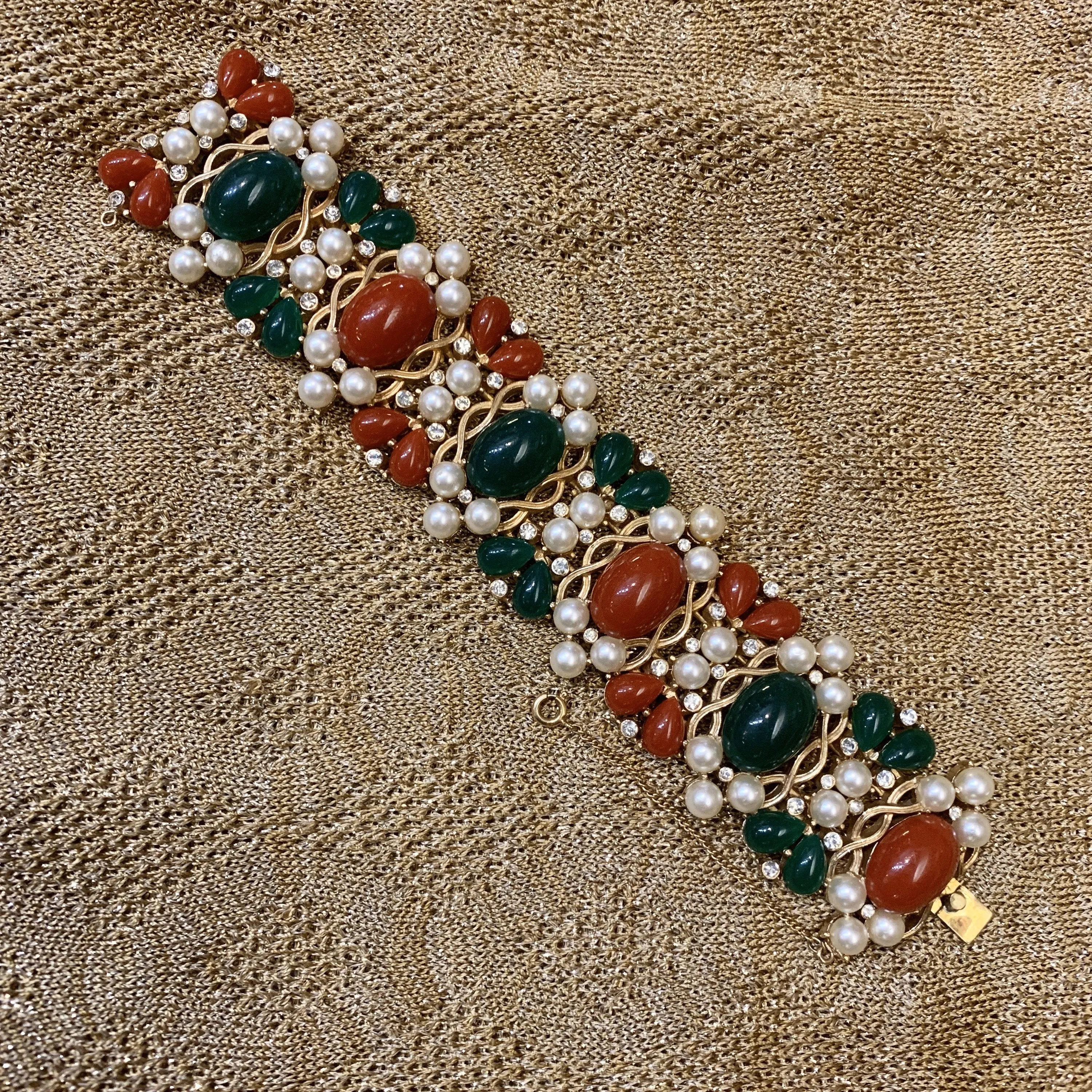 Trifari Bracelet Vintage 1960s Kashmir Collection