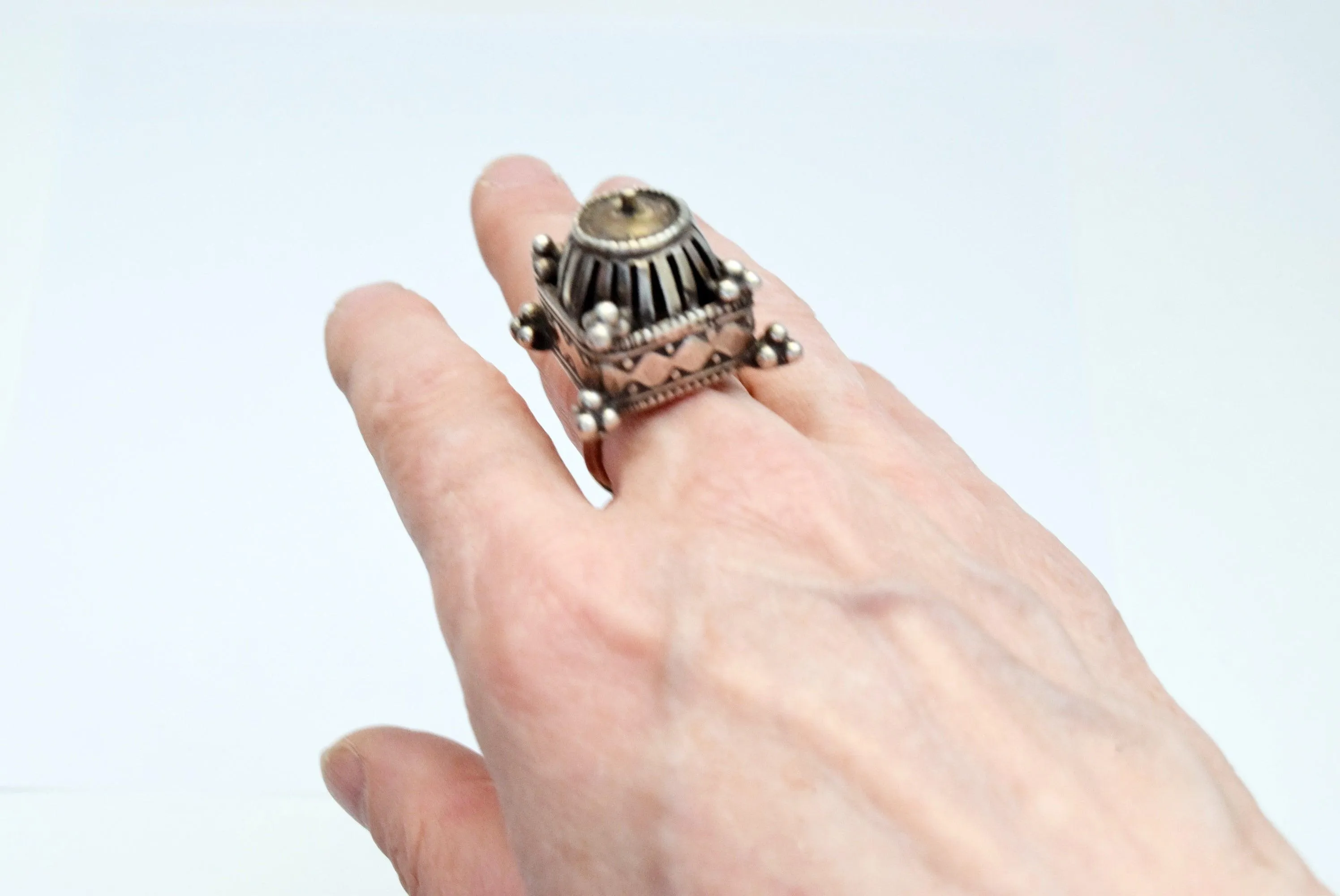 Very Rare Vintage Silver Omani Zar Ring